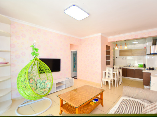 精装园景套房两房一厅