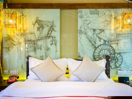 纳西明清大床房