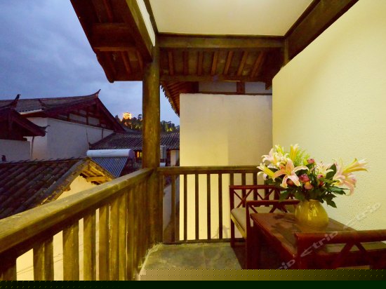 豪华浴缸大床房