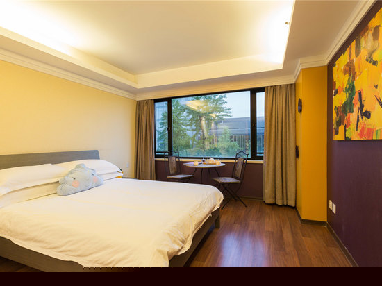 景观高级大床房