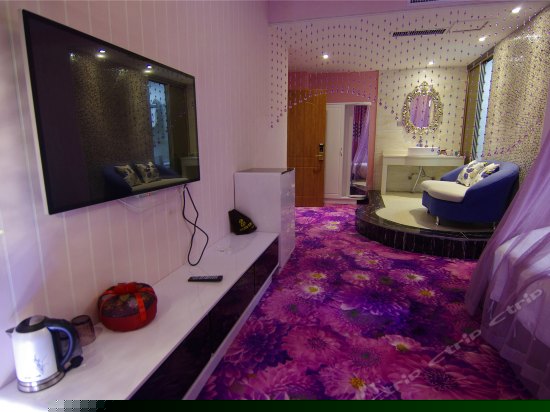 奢华浪漫圆床房（无窗）