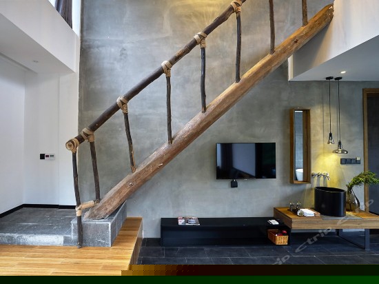 山院一月白复式景观床