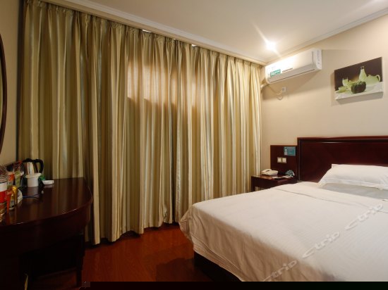 次品1.5米特价大床房