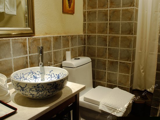 A204豪华山景大床房