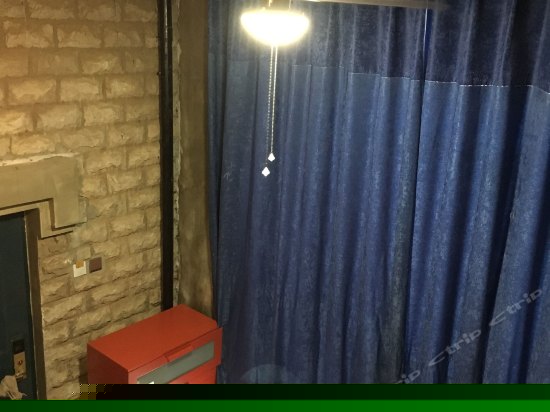 拥挤的乐园（床位房）