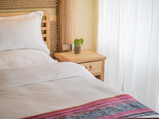 月吟海景豪华大床