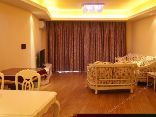 豪华园景两卧套房