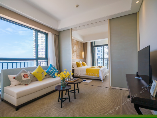 无敌海景大床房