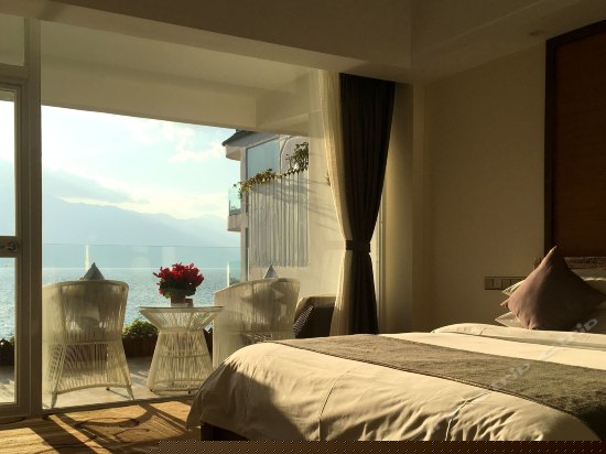 柳桥180°正面海景大床房