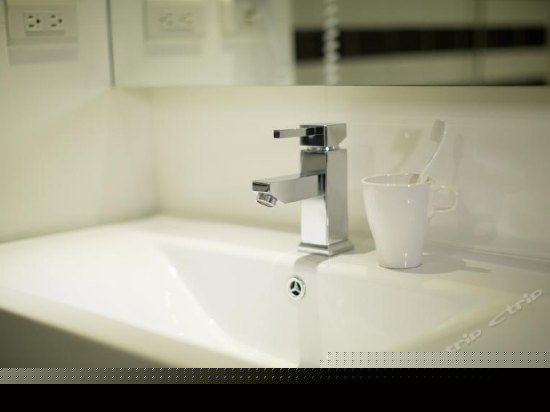 精致标准双床房（无窗）