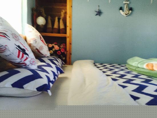 一面湖水大床房