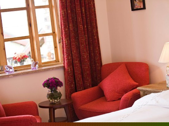 雪山蜜月观景房