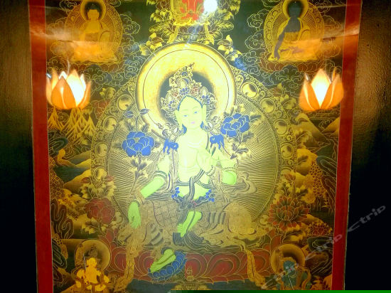 唐卡豪华标准间