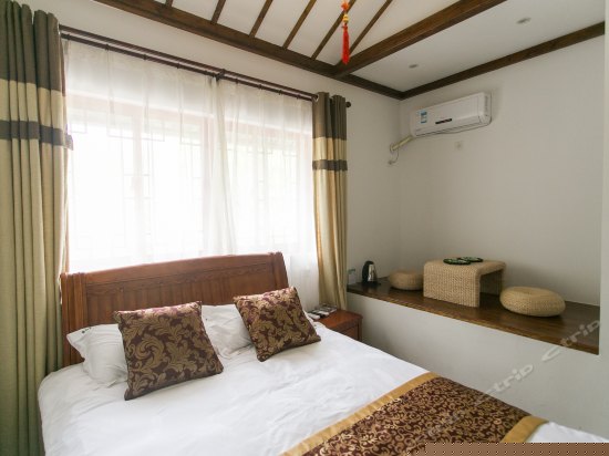 大床房(梅绿竹)