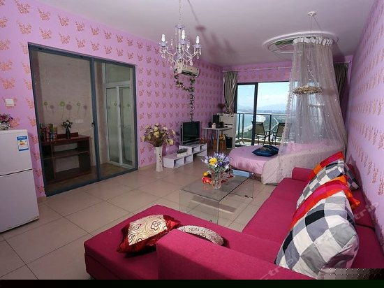 电脑豪华海景圆床房