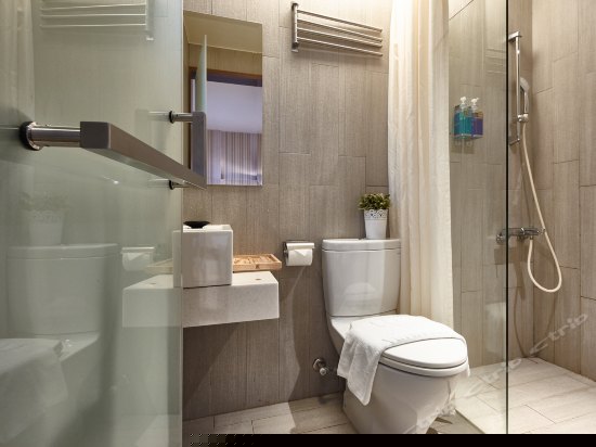 探索居淋浴双人房