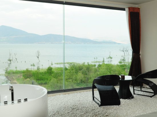 一堂海景大床房