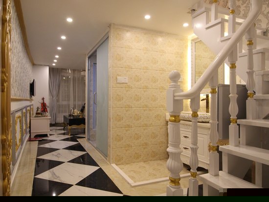 豪华宫廷复式LOFT家庭房