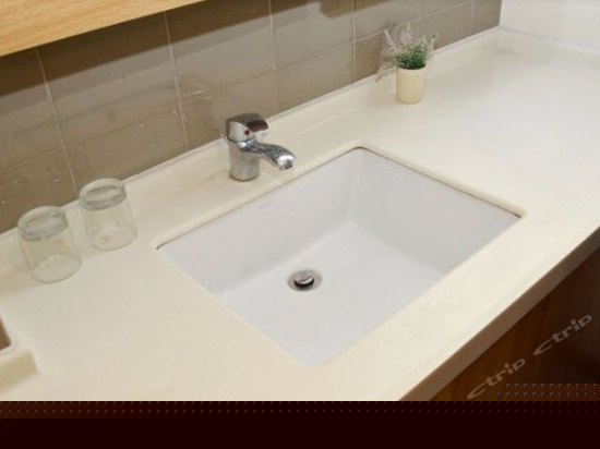 舒适大床房(无窗)