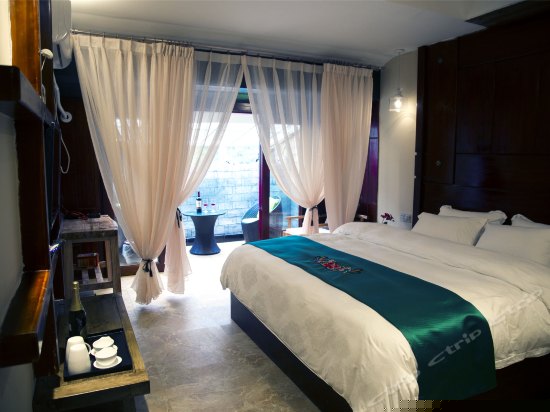 特色江景大床房