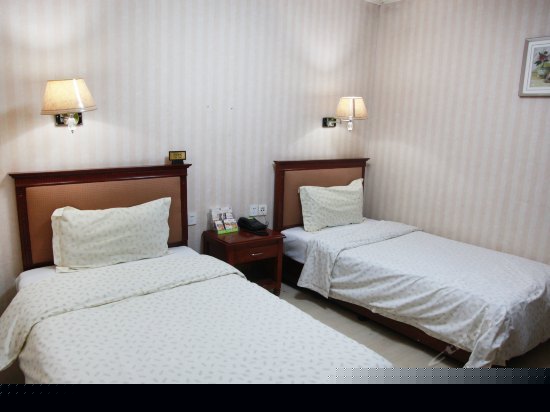 特价双床房（无窗）