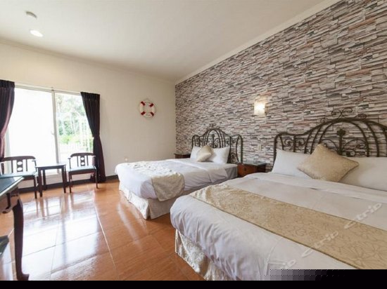 南湾湖畔标准四人房