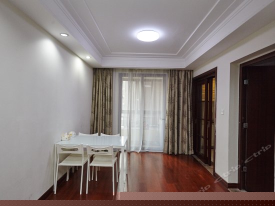 两室两厅一厨一卫