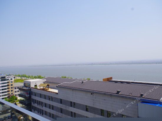 日式大平台观江景温泉房