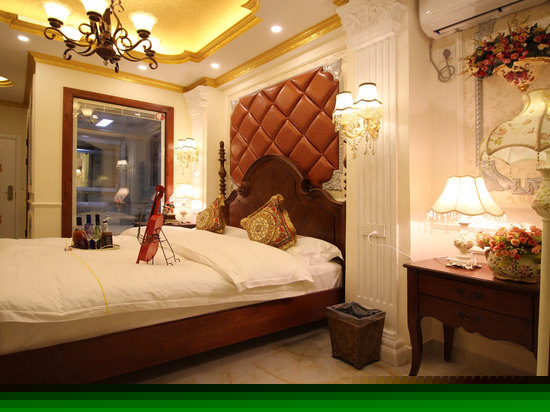 温馨宫廷大床房