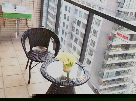 温馨蜜月大床房