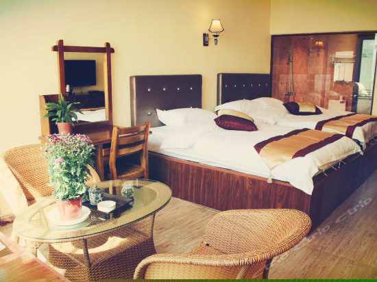 湖景舒适双床房