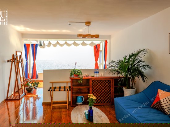 顶楼观山瞰海星空房