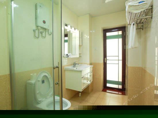 新浪无敌两房一厅海景套房