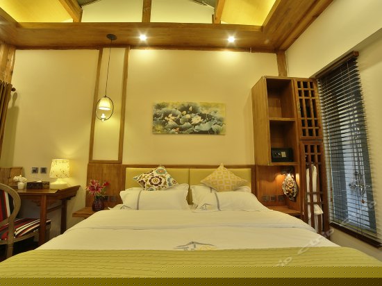 花前月下观景大床