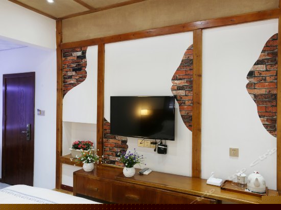 云·温馨大床房