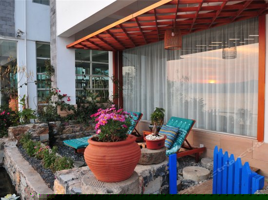 独立花园海景大床房