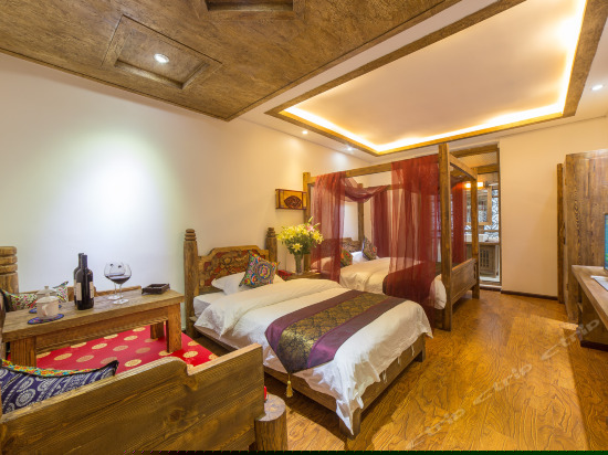 二号店温馨家庭房