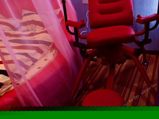 龙猫浪漫主题影院房