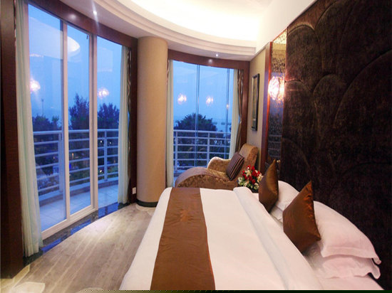 豪华行政海景套房