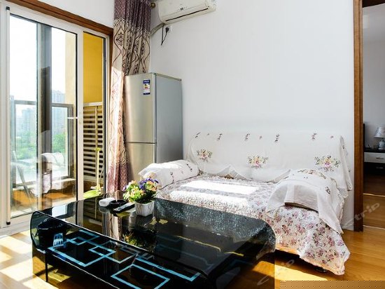 豪华单卧室带厅大床套房