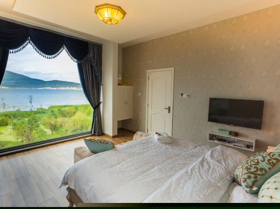 翡冷翠海景大床房