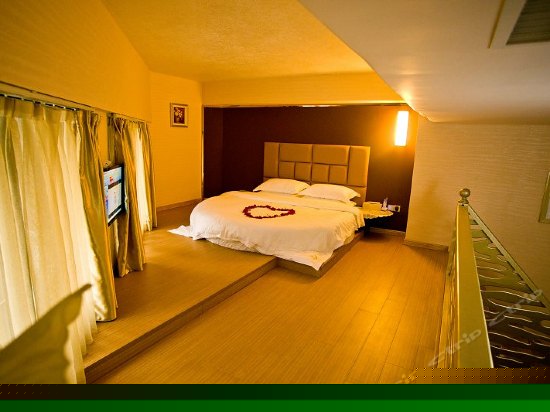 豪华复式双床房