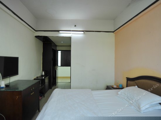 豪华单人大床房