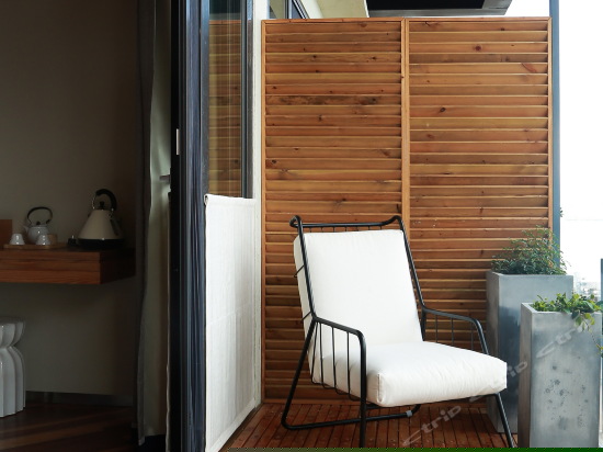 最美夕阳阳台海景大床房