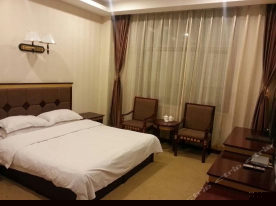 商务大床房