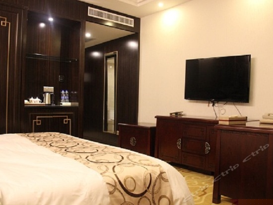 标准大床房（无窗）