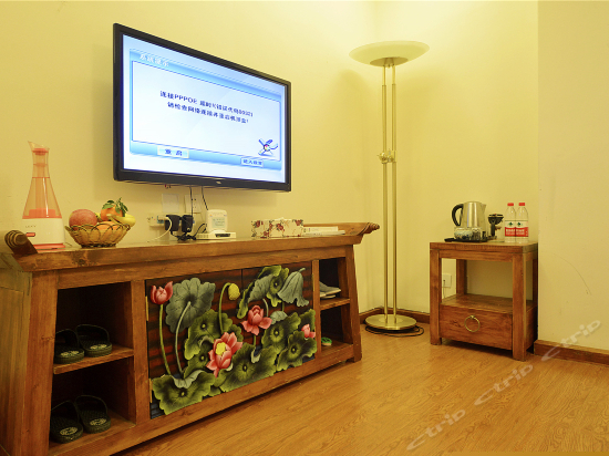 二号院时光雅舍双床房