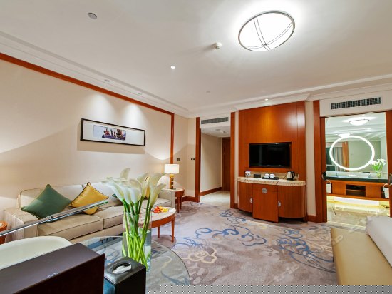 豪华江景大床房