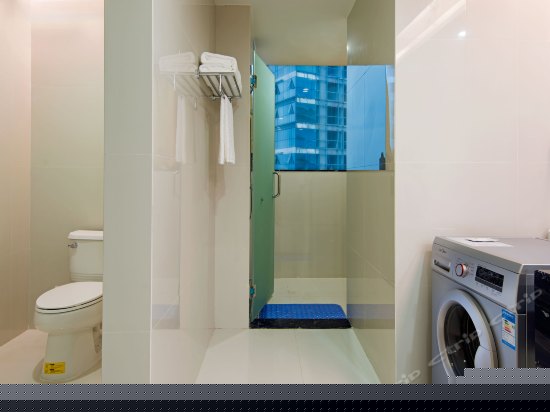 湖景双卧大床套房公寓