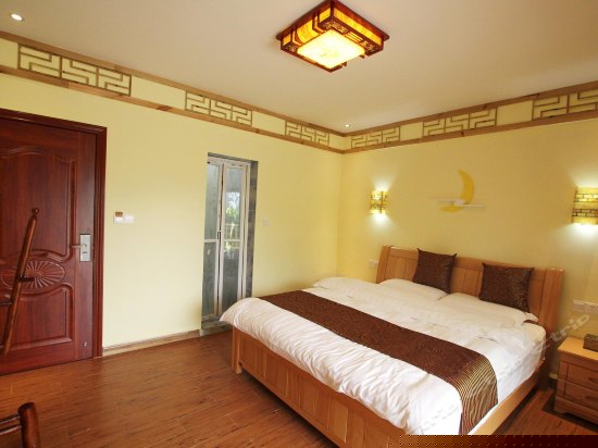 豪华观景大床房